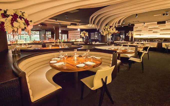 reviews STK Steakhouse in Chicago suburbs