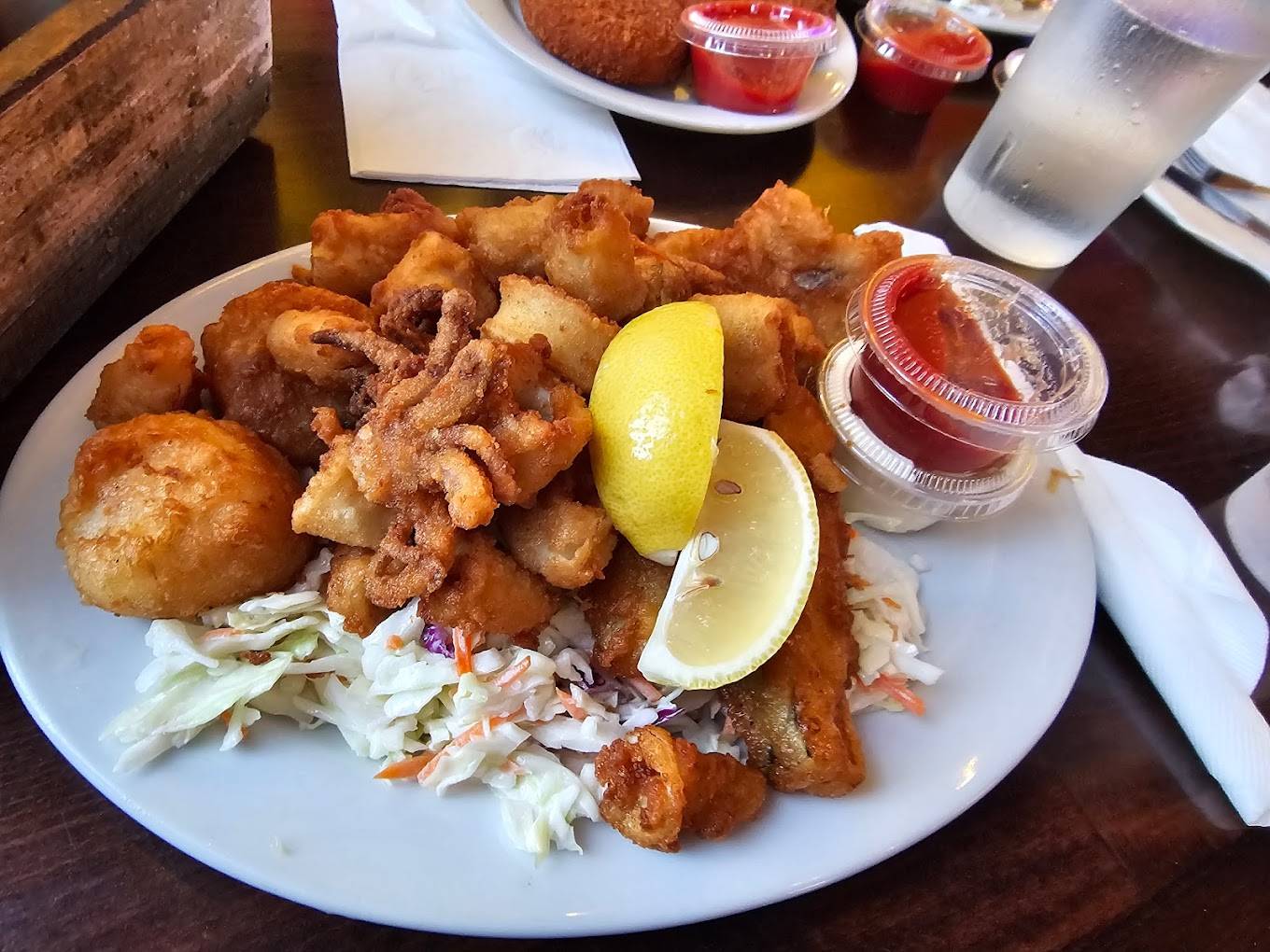 Barbara's Fishtrap - best seafood in Half Moon Bay