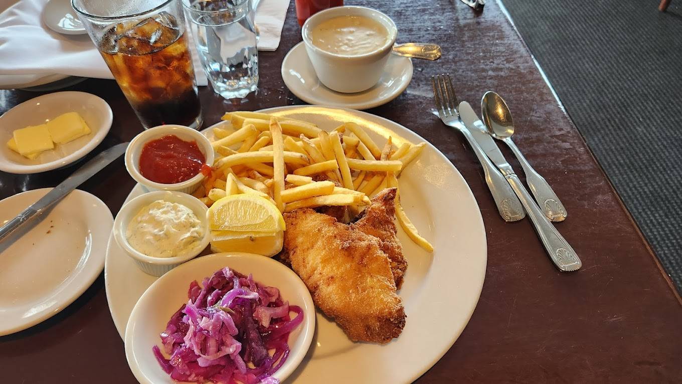 Dorn's Breakers Cafe‎ - best seafood in Morro Bay
