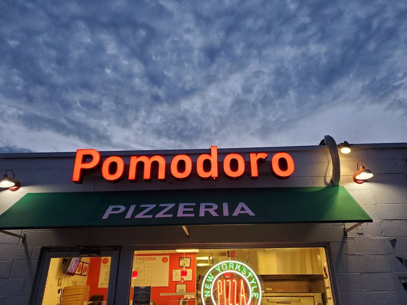 Pomodoro Pizzeria - best seafood in Bethany Beach
