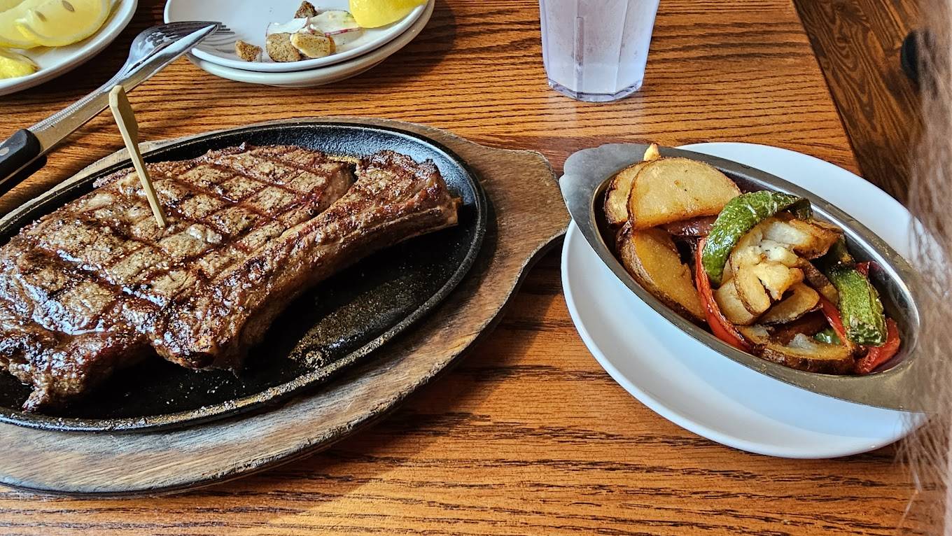 Alamo Steakhouse - best steakhouse in Pigeon Forge