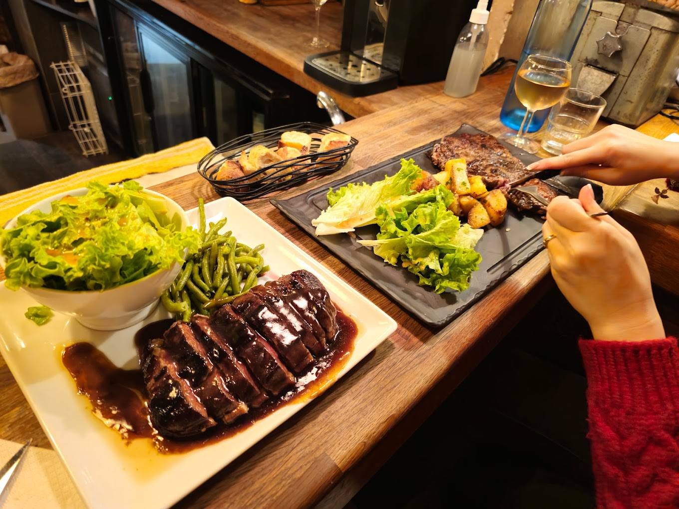 Robert et Louise - best steakhouse in Paris