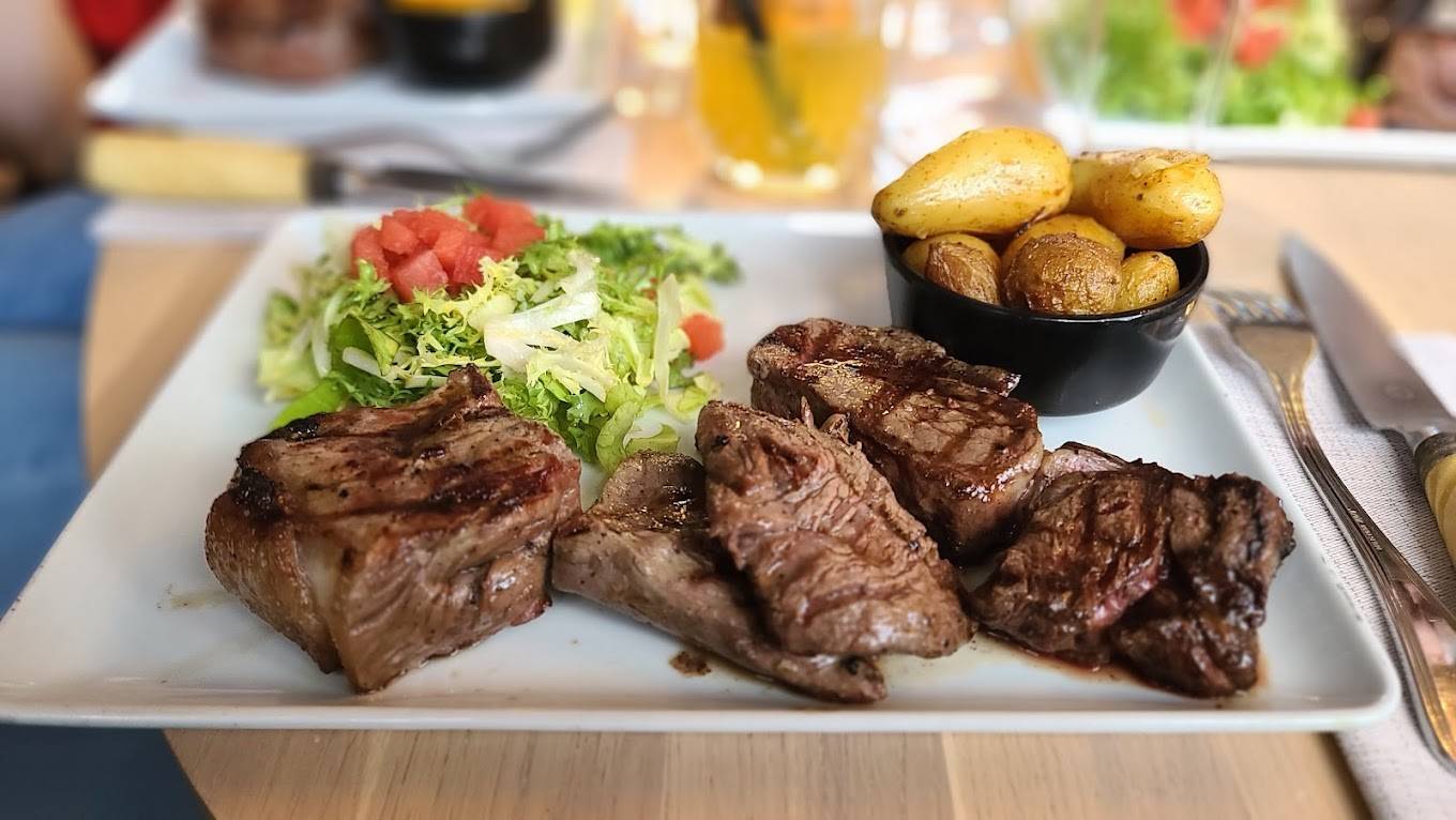 Santa Carne - best steakhouse in Paris