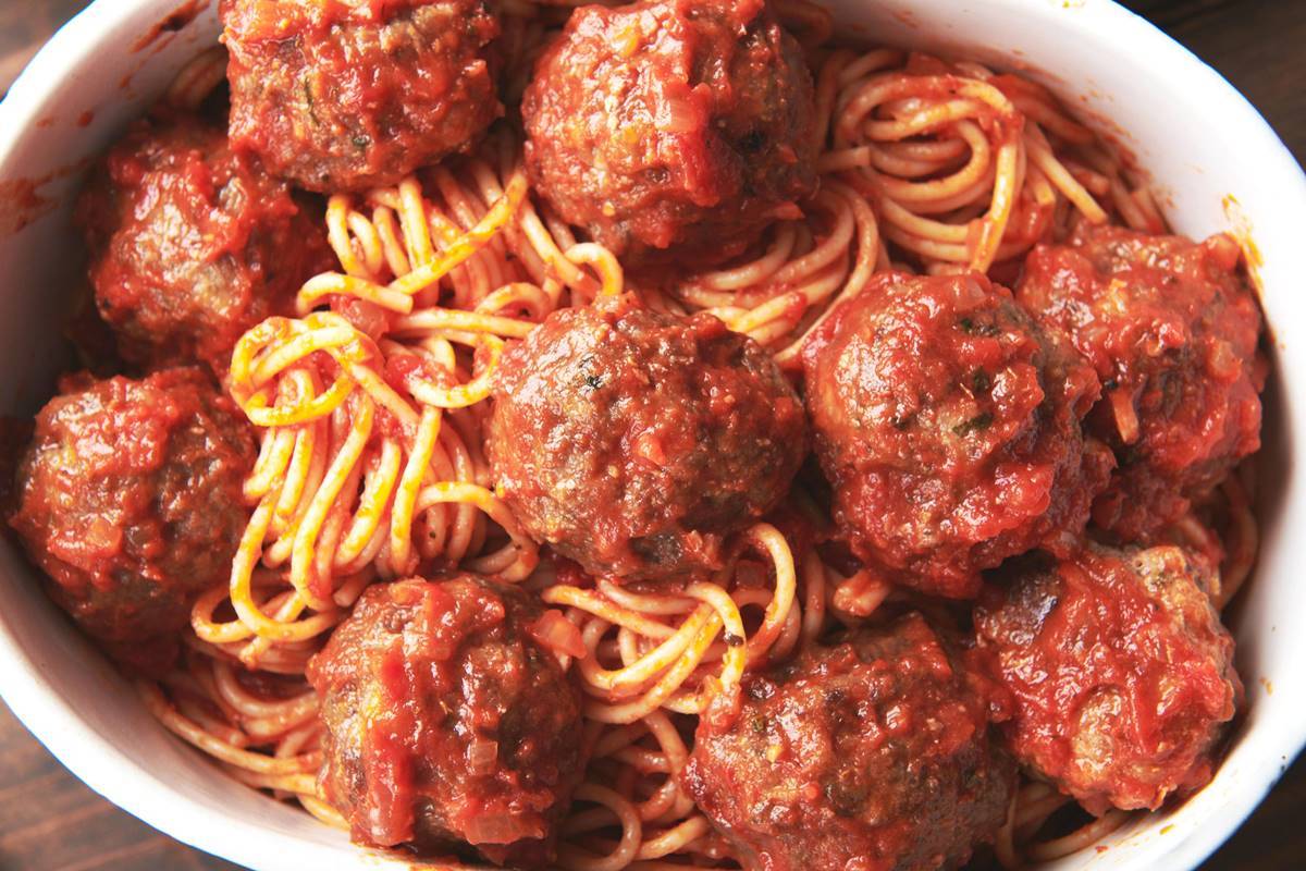 How to Cook Frozen Meatballs in Spaghetti Sauce