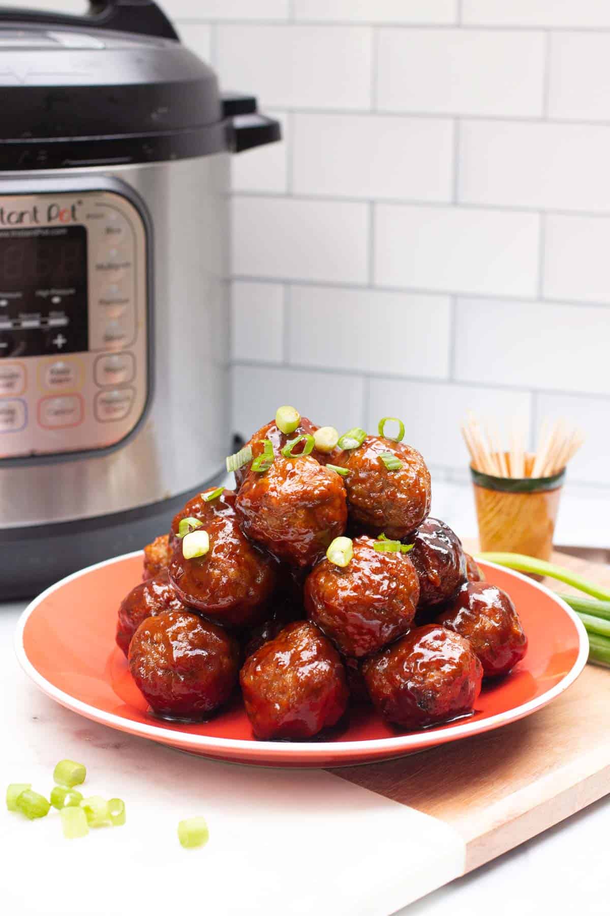How to Cook Frozen Meatballs in a Pressure Cooker
