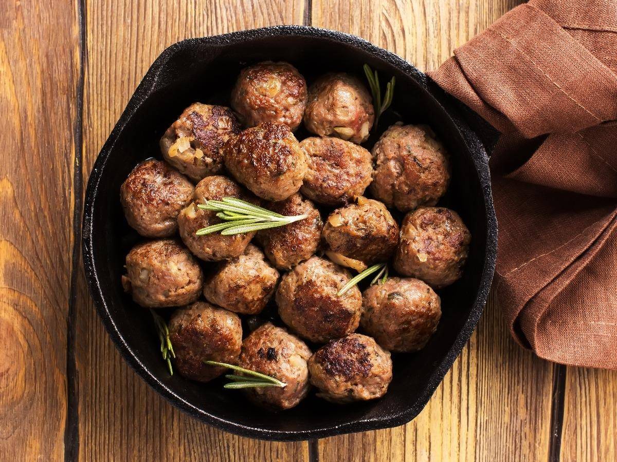 How to Cook Frozen Meatballs in the Oven