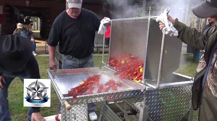 Top Crawfish Cookers on the Market